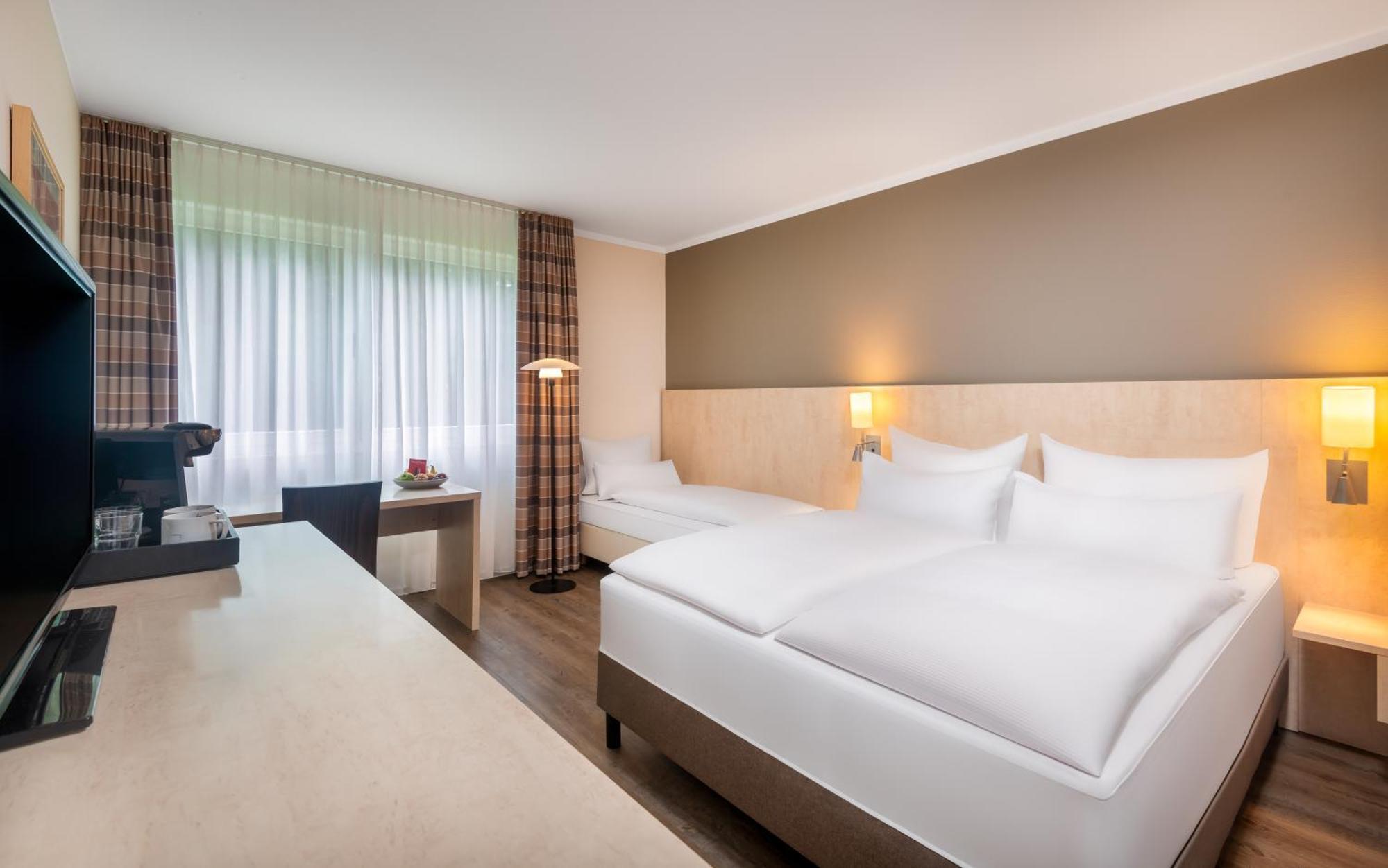 Mercure Hotel Bielefeld Johannisberg Exterior photo