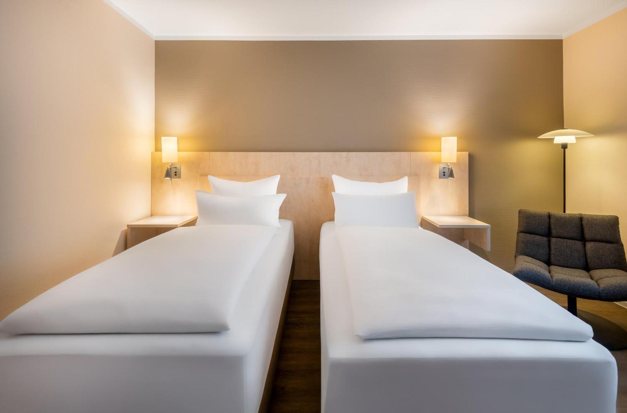 Mercure Hotel Bielefeld Johannisberg Exterior photo