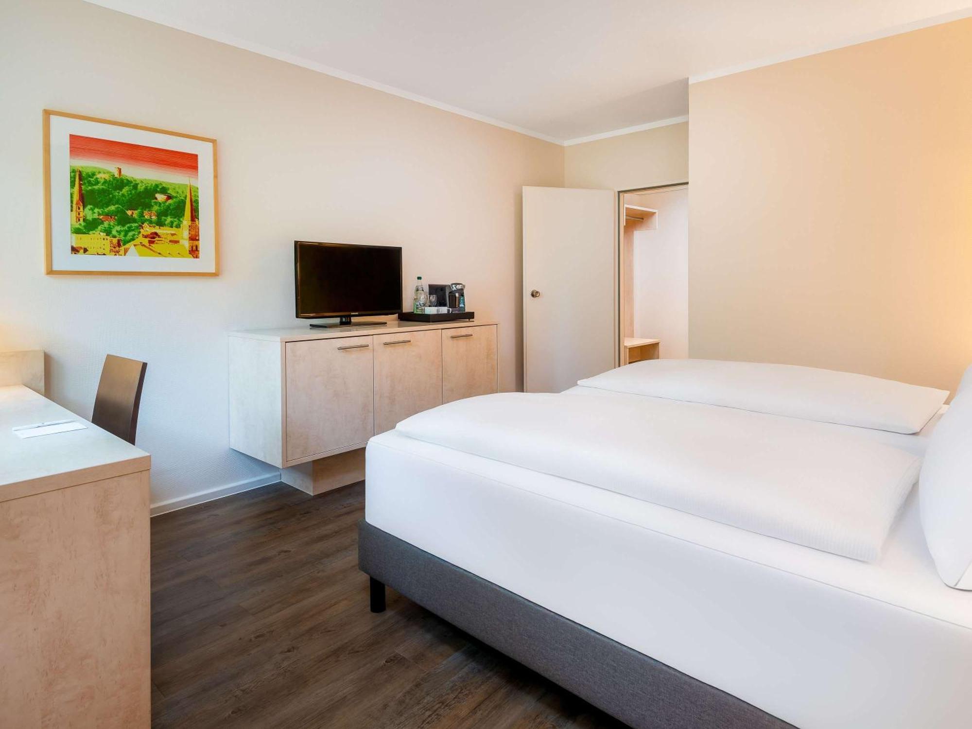 Mercure Hotel Bielefeld Johannisberg Exterior photo